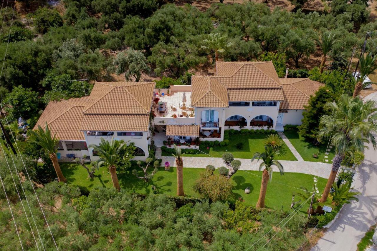 Villa Phoenix Keri Exterior foto