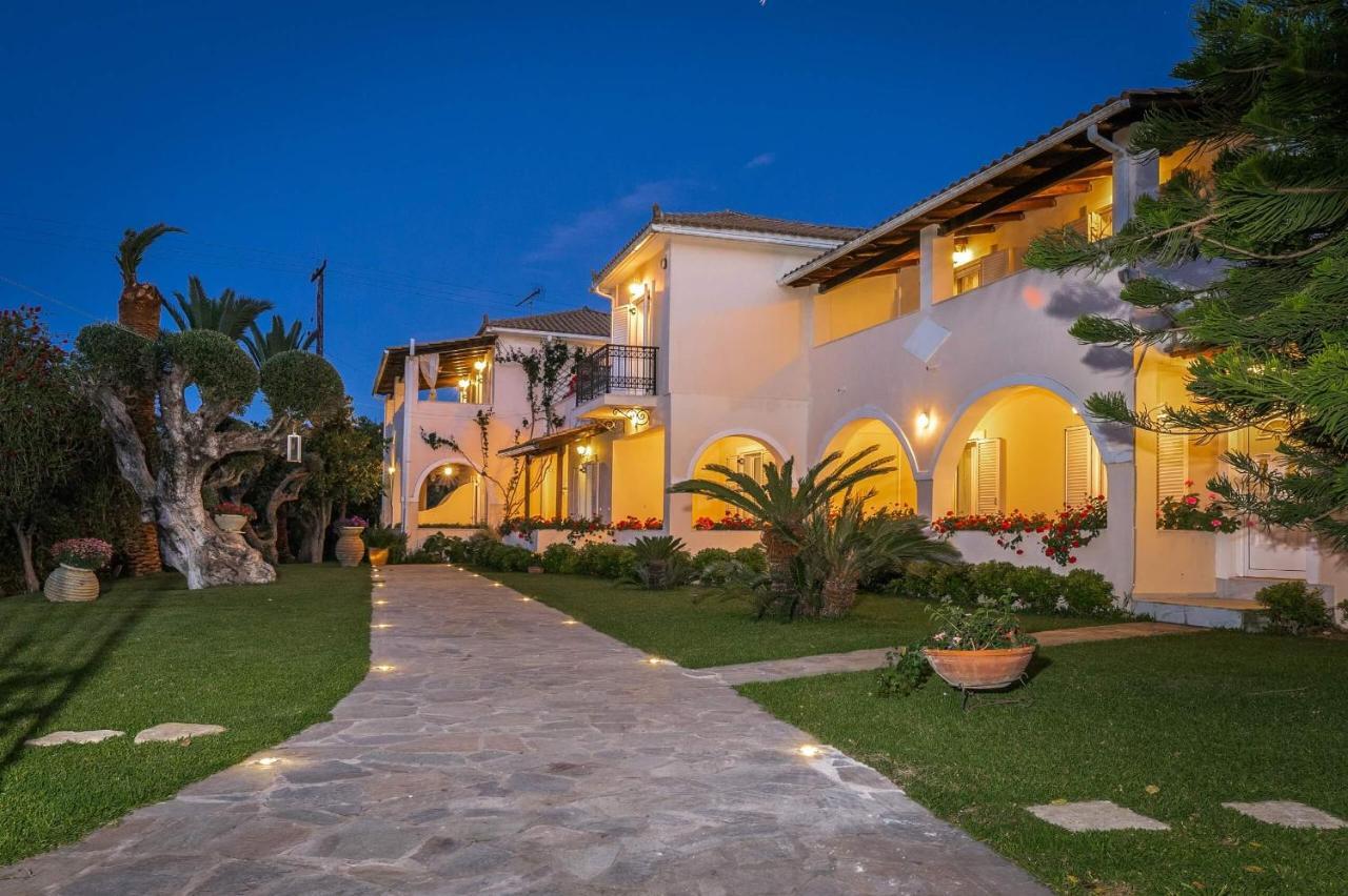 Villa Phoenix Keri Exterior foto