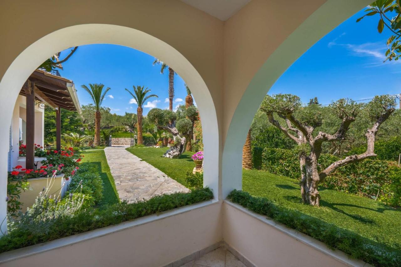 Villa Phoenix Keri Exterior foto