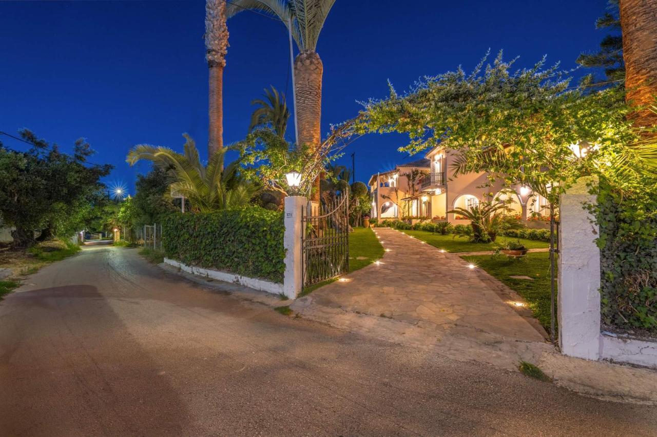 Villa Phoenix Keri Exterior foto